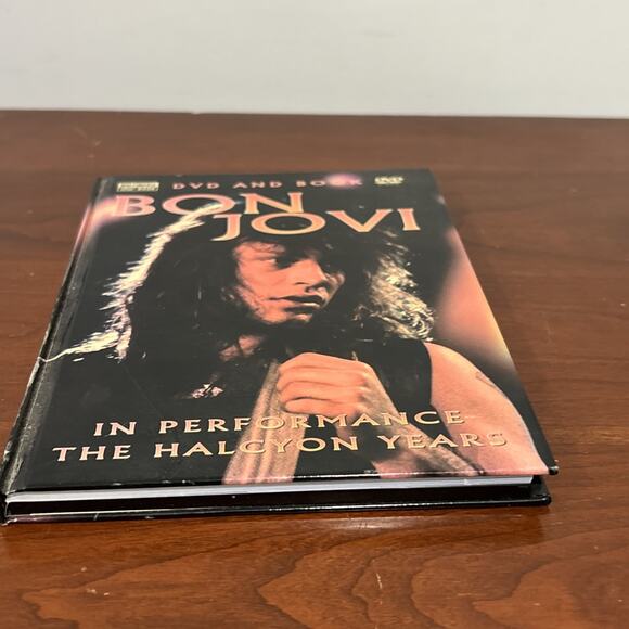 BON JOVI IN PERFORMANCE THE HALCYON YEARS FOOTAGE DVD BOOK - Picture 3 of 9